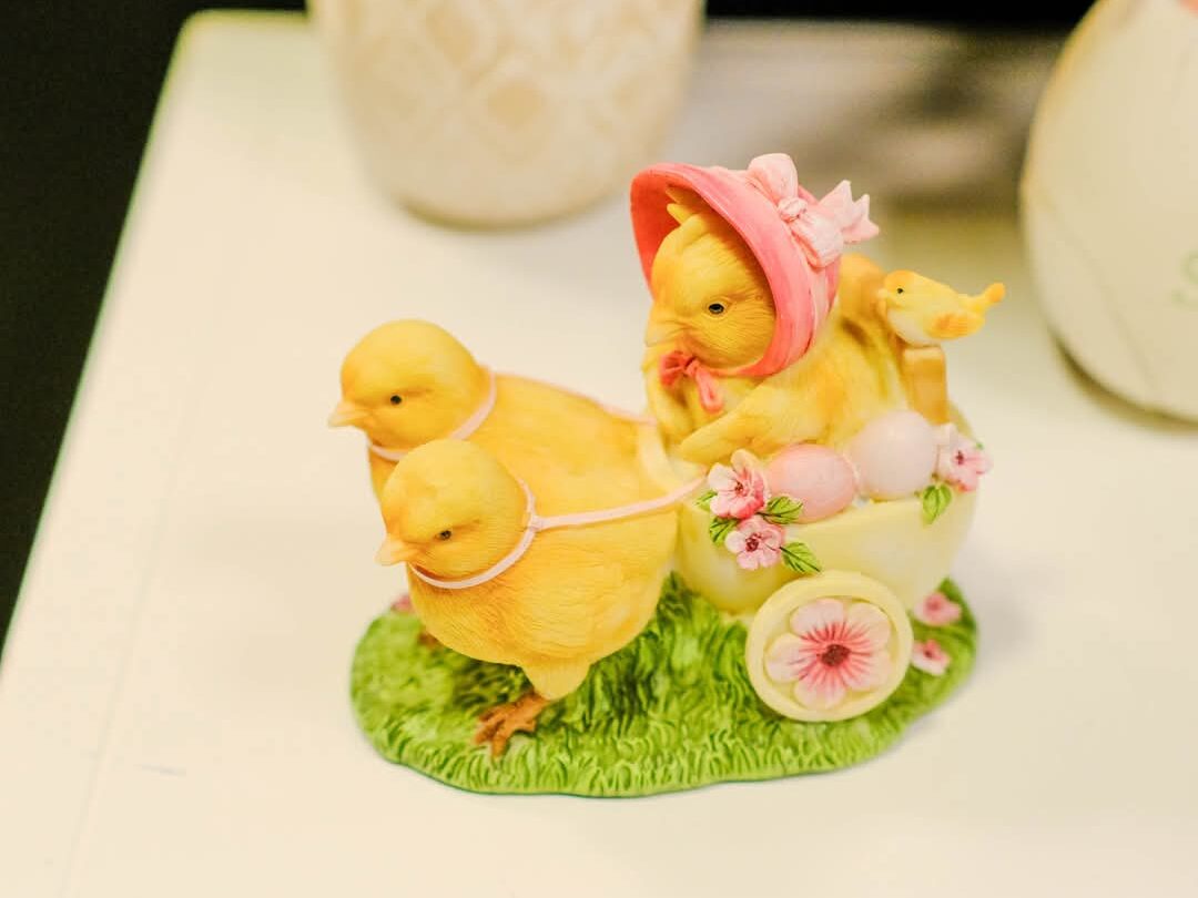 Figurina Chicks in cart 12 cm